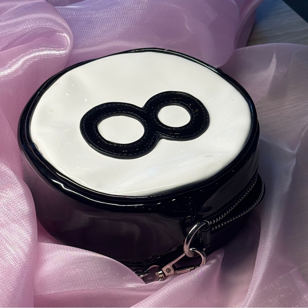 Dolls Kill / Current Mood / Black and White Ying Yang Crossbody Bag - Picture 5 of 10